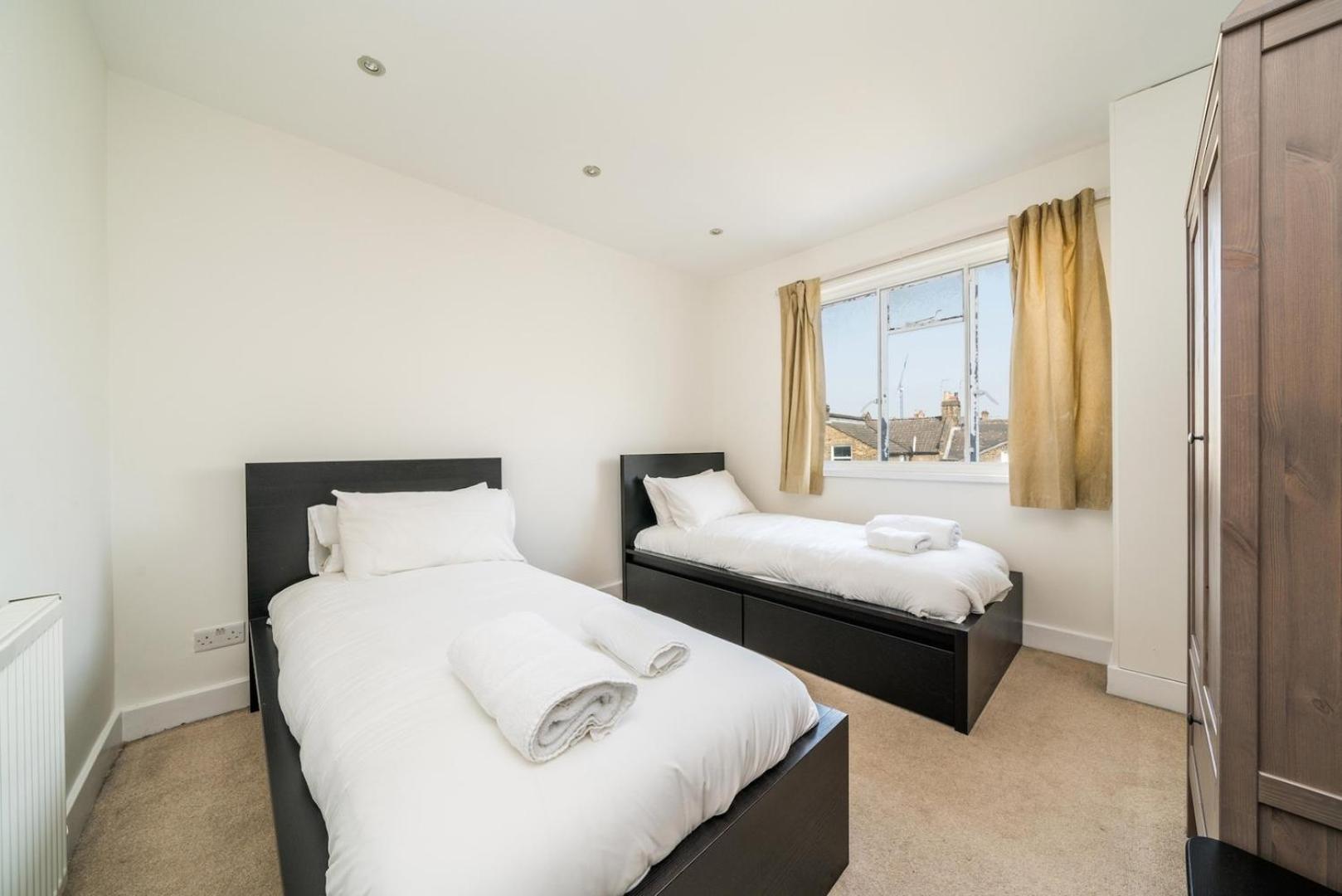 New 2Bd Flat Heart Of Battersea - Close To Station Londres Exterior foto